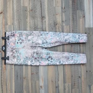 Evolution and Creation floral and skull leggings size medium